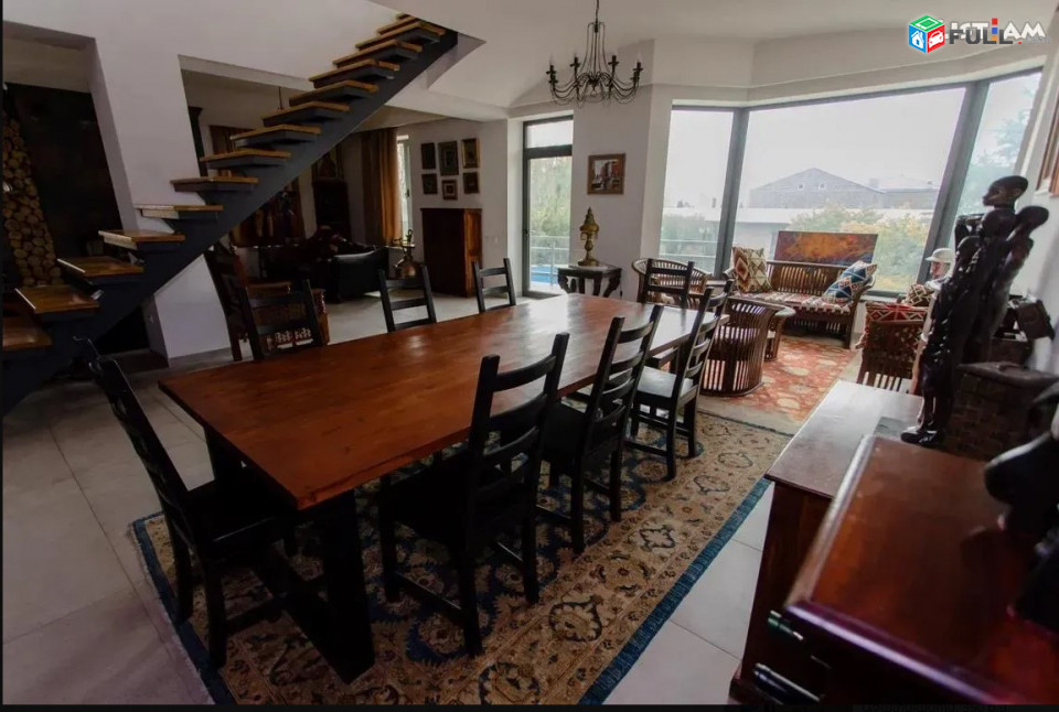 IN0052  Երկու հարկանի տուն, Մուշ թաղամաս Աջափնյակում, 300 ք.մ., 3+ սանհանգույց