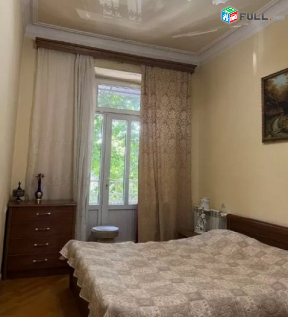 IN0060  Վարձով 3 սենյականոց բնակարան Սայաթ-Նովայի պողոտայում
