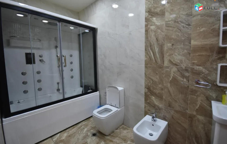 IN0081 Երեք հարկանի քարե տուն Նորքի 9-րդ փողոցում Նորք Մարաշում