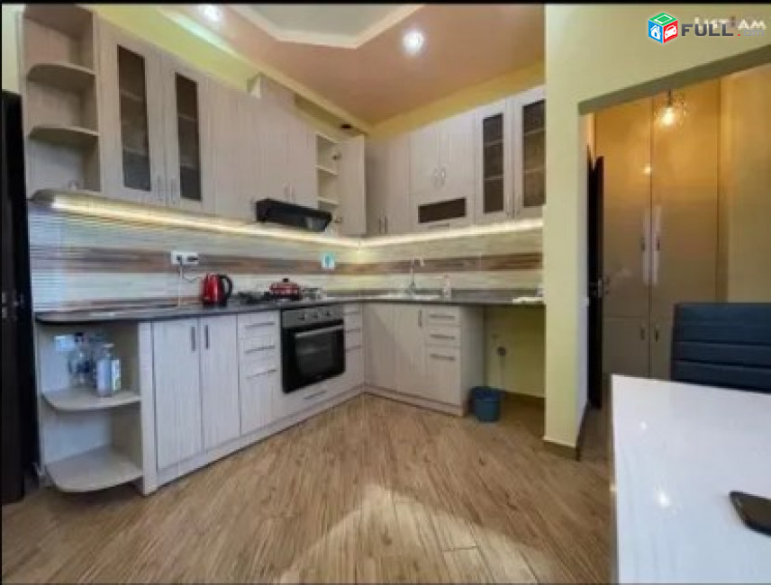 IN0093  Երկու հարկանի քարե տուն Հովհաննես Շիրազի փողոցում Աջափնյակում, 160 ք.մ., 2 սանհանգույց