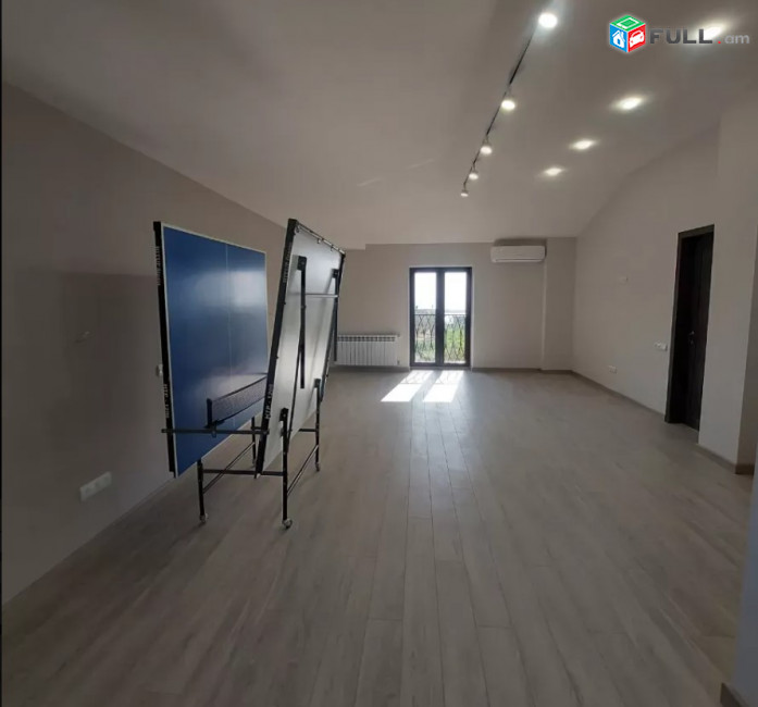 IN0098  Երեք հարկանի քարե տուն, Սերո Խանզադյան 1-ին նրբ Նորք Մարաշում