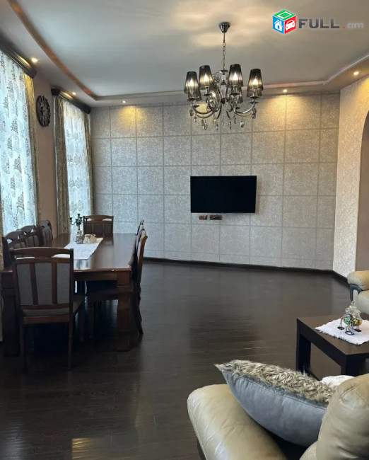 IN0100 Վարձով 4 սենյականոց բնակարան  Բյուզանդի փողոցում