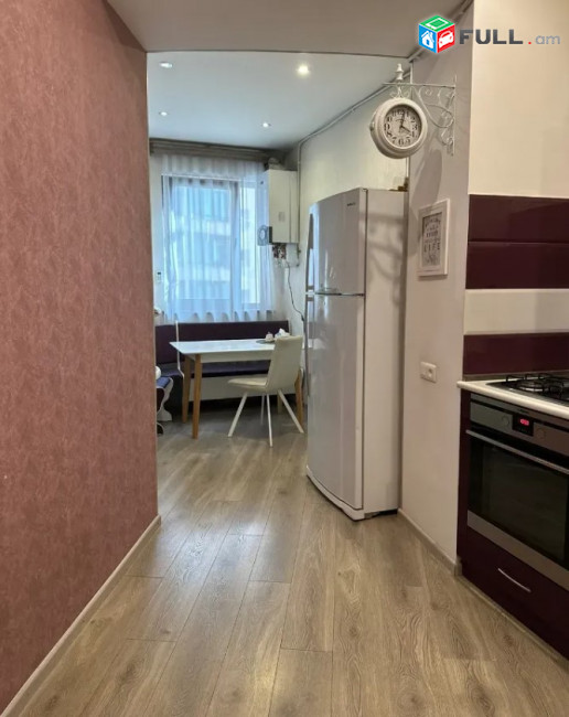 IN0100 Վարձով 4 սենյականոց բնակարան  Բյուզանդի փողոցում