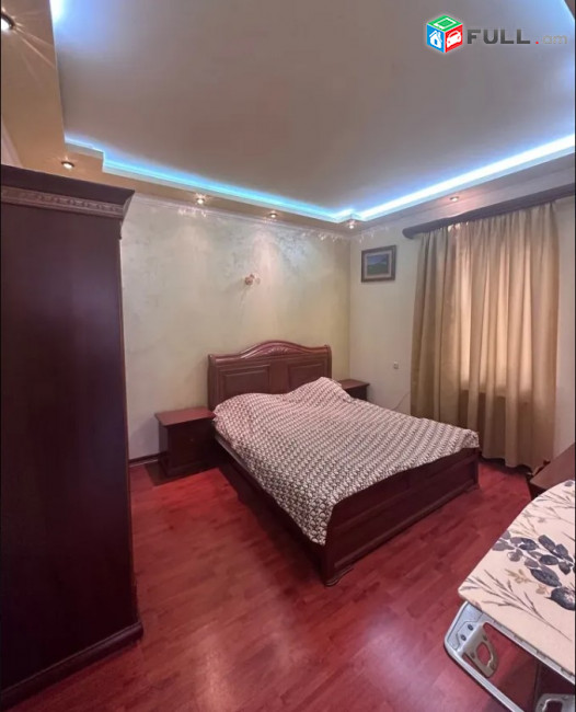 IN0105 Մեկ հարկանի քարե տուն Սարմենի փողոցում կենտրոնում