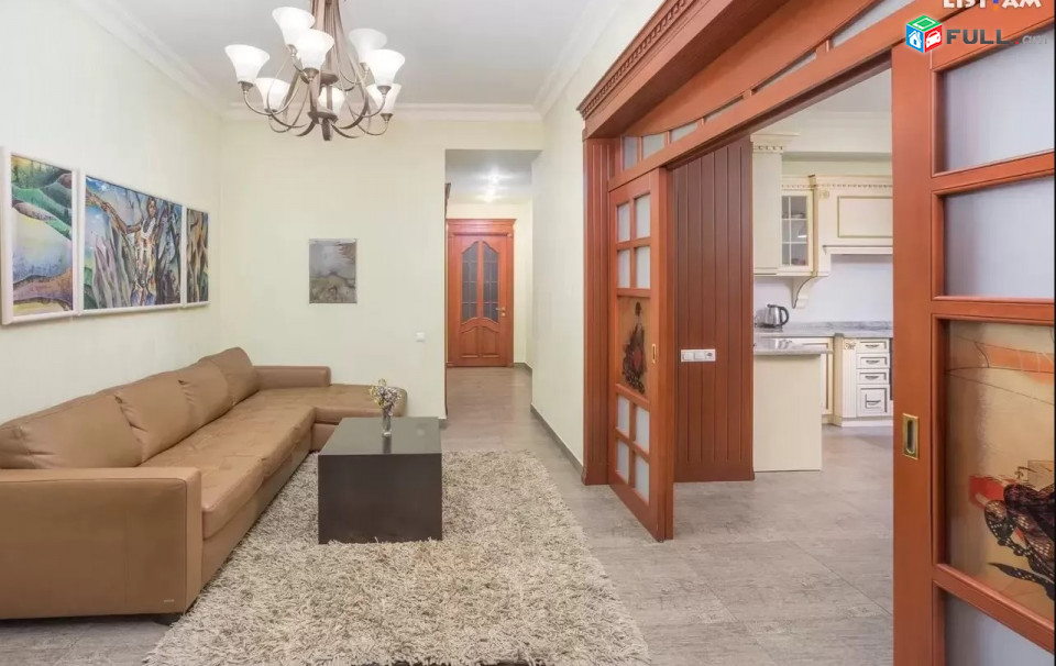 IN0119  Վարձով 3 սենյականոց բնակարան նորակառույց շենքում Արամի փողոցում