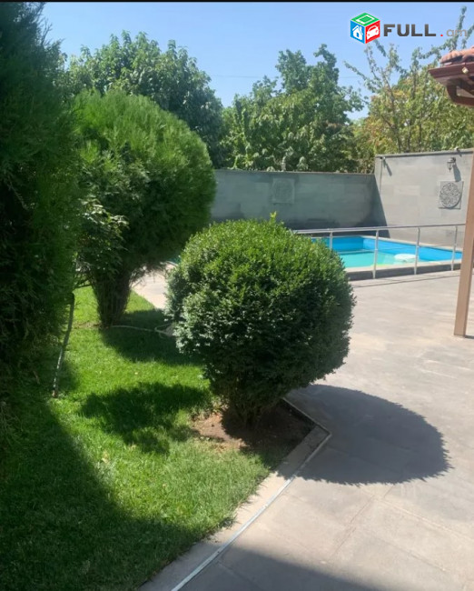 IN0121 Չորս հարկանի քարե տուն Արաբկիրում, 750 ք.մ., 3+ սանհանգույց, դիզայներական ոճով վերանորոգված