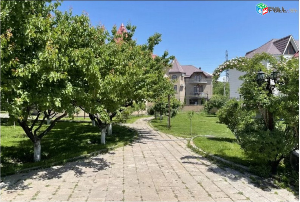 IN0122  Երկու հարկանի քարե տուն, Դավիթ Բեկի փողոցում