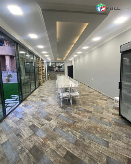 IN0125  Երեք հարկանի քարե ամառանոց Նոր Նորքում, 530 ք.մ., 3+ սանհանգույց, դիզայներական ոճով վերանորոգված