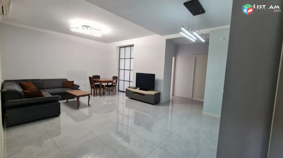 IN0149 Վարձով 2 սենյականոց բնակարան Չարենցի փողոցում