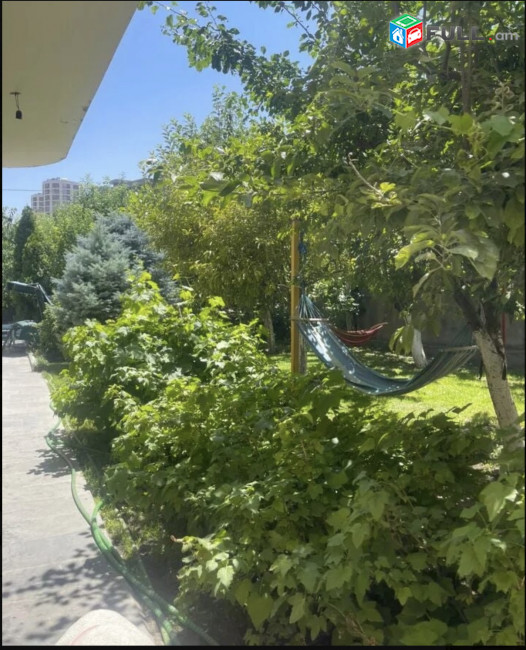 IN0205   Չորս հարկանի քարե տուն Արաբկիրի 27-րդ փողոցում Արաբկիրում, 490 ք.մ., 3+ սանհանգույց