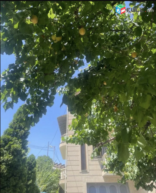 IN0205   Չորս հարկանի քարե տուն Արաբկիրի 27-րդ փողոցում Արաբկիրում, 490 ք.մ., 3+ սանհանգույց
