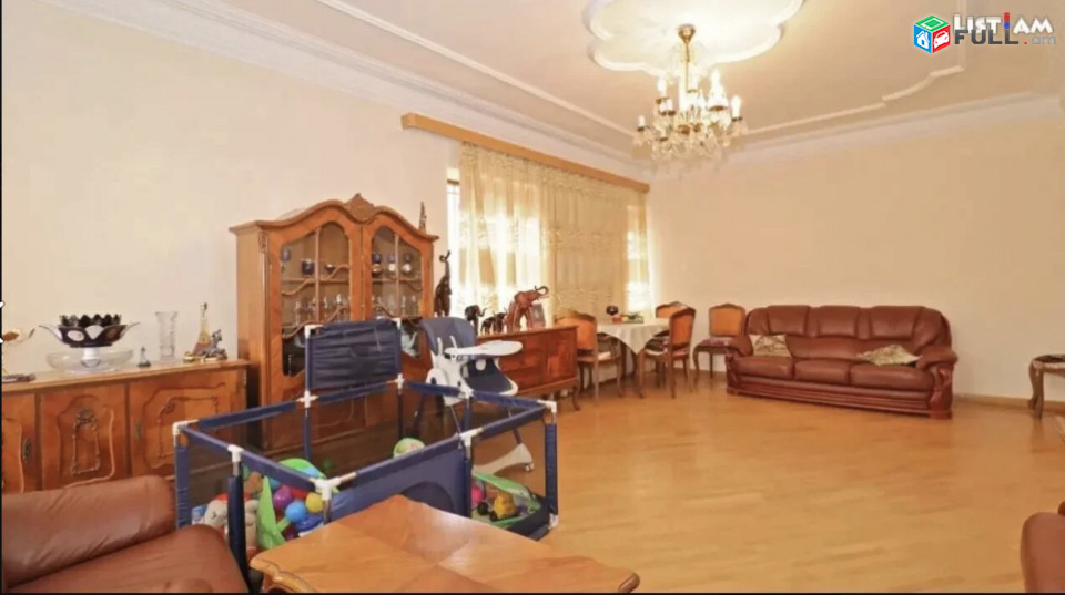 IN0205   Չորս հարկանի քարե տուն Արաբկիրի 27-րդ փողոցում Արաբկիրում, 490 ք.մ., 3+ սանհանգույց
