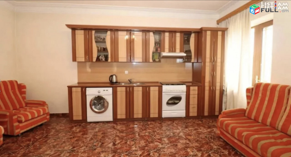 IN0205   Չորս հարկանի քարե տուն Արաբկիրի 27-րդ փողոցում Արաբկիրում, 490 ք.մ., 3+ սանհանգույց