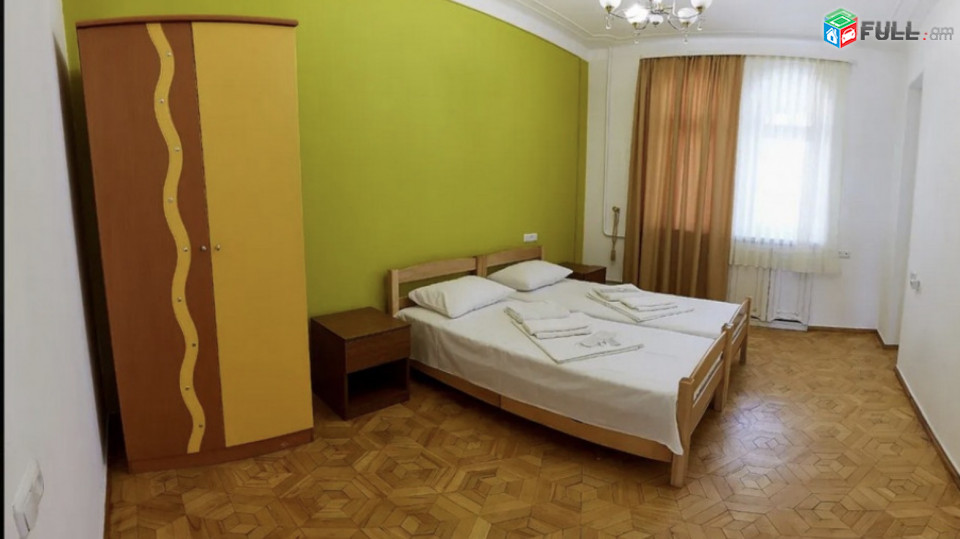 IN0210 չորս հարկանի առանձնատուն Բլուր թաղամասում Քեռու փողոցում  ինստիտուտի հետնամասում