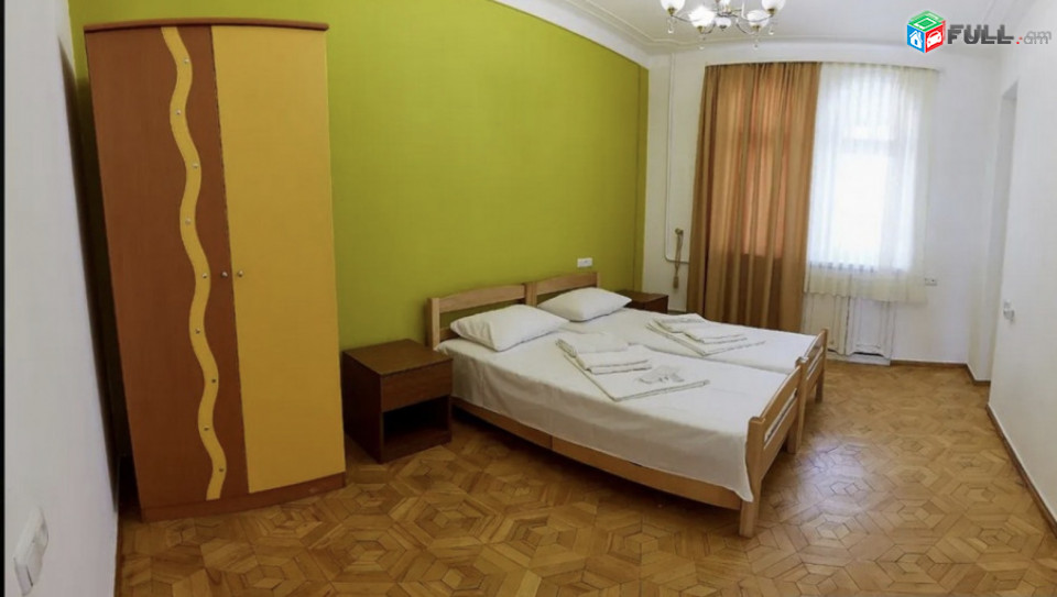 IN0210 չորս հարկանի առանձնատուն Բլուր թաղամասում Քեռու փողոցում  ինստիտուտի հետնամասում
