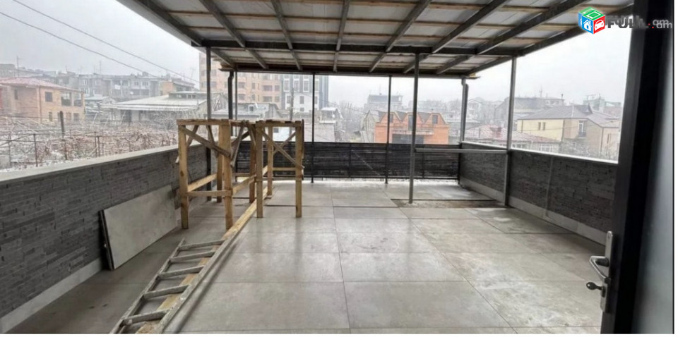 IN0212 Վարձով Երեք հարկանի քարե տուն Այգեձորի փողոցում կենտրոնում, 220 ք.մ., 2 սանհանգույց, կապիտալ վերանորոգված