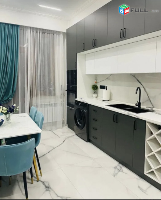 IN0218 Վարձով 4 սենյականոց բնակարան նորակառույց շենքում Ադոնցի փողոցում
