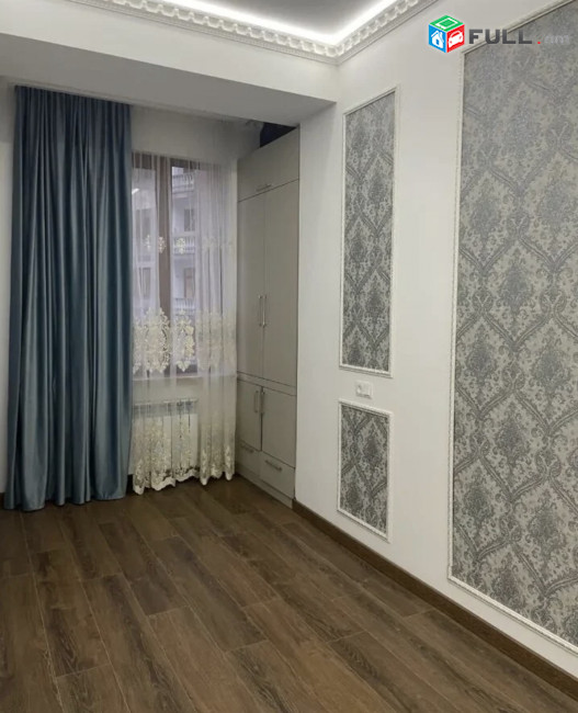 IN0218 Վարձով 4 սենյականոց բնակարան նորակառույց շենքում Ադոնցի փողոցում