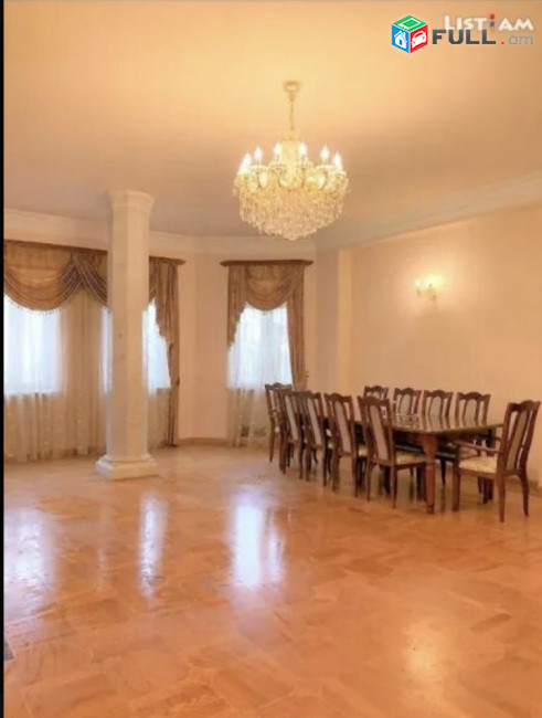 IN0227 Երեք հարկանի քարե տուն Բագրևանդի 42-րդ փողոցում Նոր Նորքում, 625 ք.մ., 3+ սանհանգույց