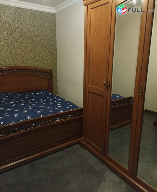 IN0231 Երեք հարկանի քարե տուն Նոր Արեշի 30 - րդ փողոցում Էրեբունիում, 300 ք.մ., 2 սանհանգույց, եվրովերանորոգված