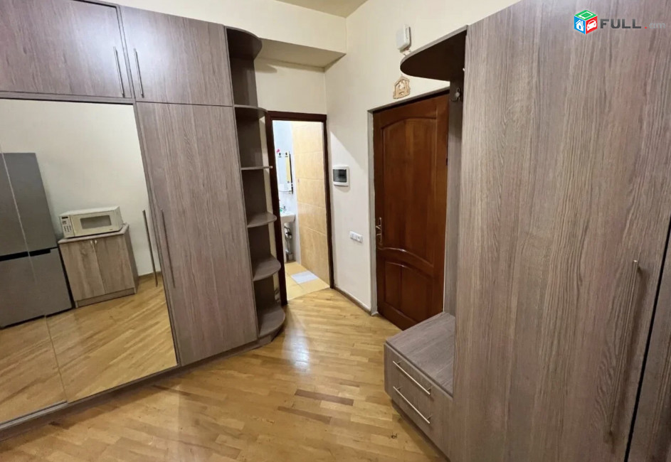 IN0243 Վարձով 4 սենյականոց բնակարան նորակառույց շենքում Եկմալյան փողոցում