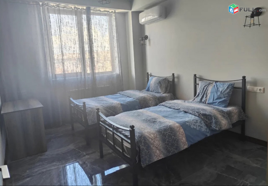 IN0244 Վարձով 4 սենյականոց բնակարան նորակառույց շենքում Ձորափի փողոցում
