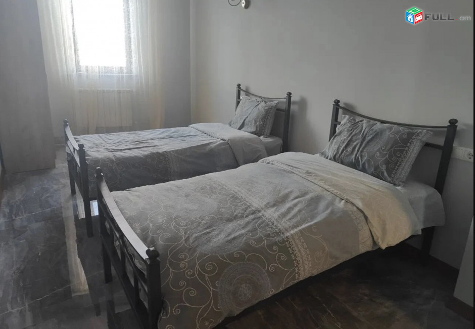 IN0244 Վարձով 4 սենյականոց բնակարան նորակառույց շենքում Ձորափի փողոցում
