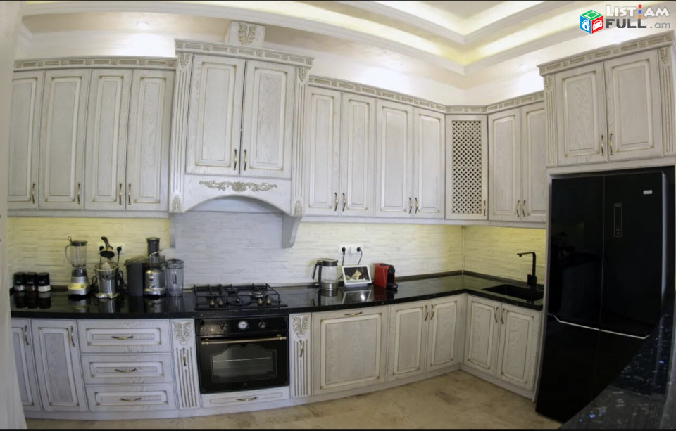 IN0261 Երկու հարկանի քարե տուն, Աջափնյակ Գ-1 Աջափնյակում, 380 ք.մ., 3+ սանհանգույց, կապիտալ վերանորոգված