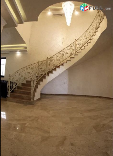 IN0261 Երկու հարկանի քարե տուն, Աջափնյակ Գ-1 Աջափնյակում, 380 ք.մ., 3+ սանհանգույց, կապիտալ վերանորոգված