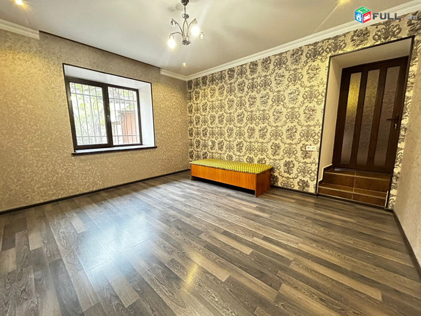 IN0271 Մեկ հարկանի քարե տուն, Կոնդ թաղամաս կենտրոնում