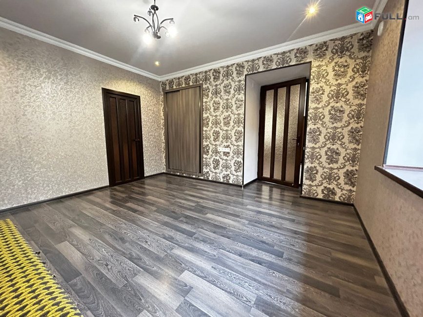 IN0271 Մեկ հարկանի քարե տուն, Կոնդ թաղամաս կենտրոնում