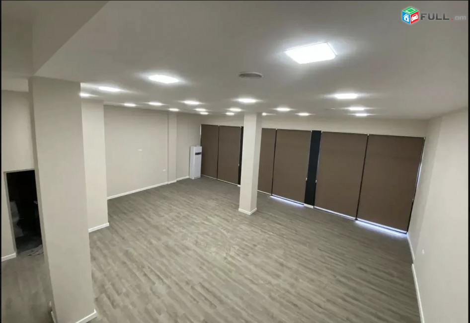 IN0272 Երեք հարկանի քարե տուն Այգեձորի փողոցում կենտրոնում, 440 ք.մ., 3+ սանհանգույց