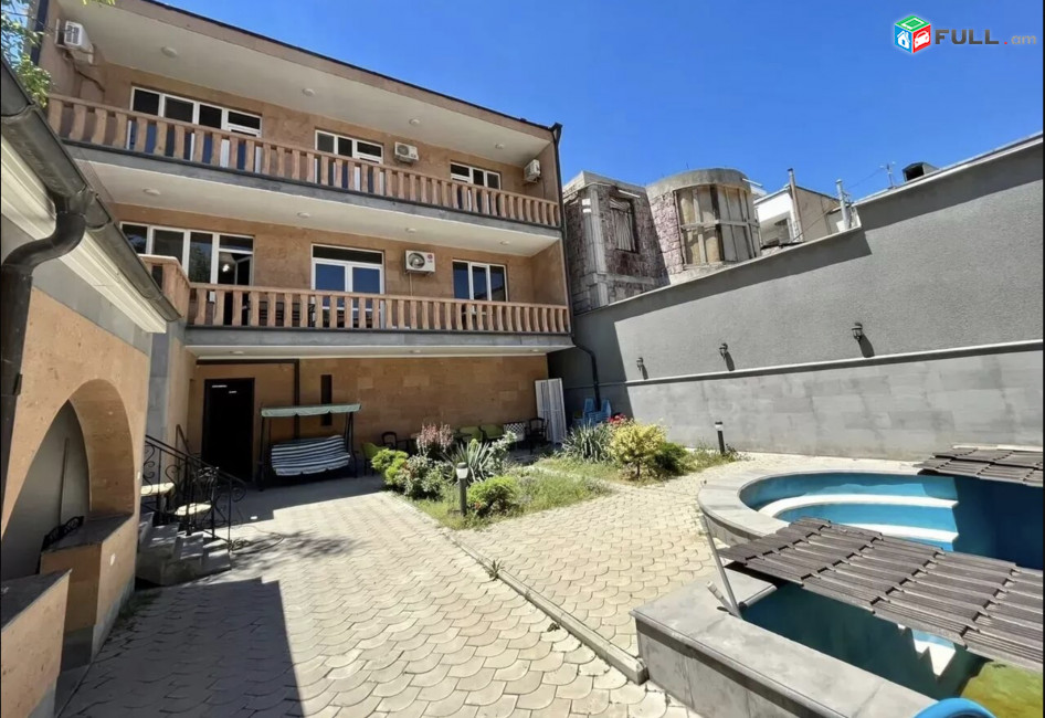 IN0273 Երեք հարկանի քարե տուն Կիևյան փողոցում Արաբկիրում, 600 ք.մ., 3+ սանհանգույց, կապիտալ վերանորոգված
