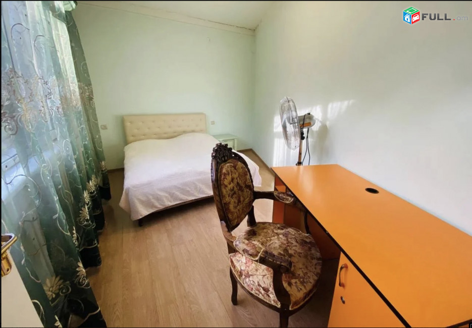 IN0277 Վարձով 4 սենյականոց բնակարան Չարենց փողոցի 1-ին նրբանցք