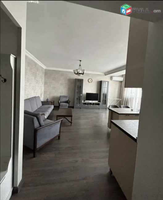 IN0290 Վարձով 2 սենյականոց բնակարան Սայաթ-Նովայի պողոտայում