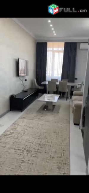 IN0299 Վարձով 3 սենյականոց բնակարան նորակառույց շենքում Ձորափի փողոցում