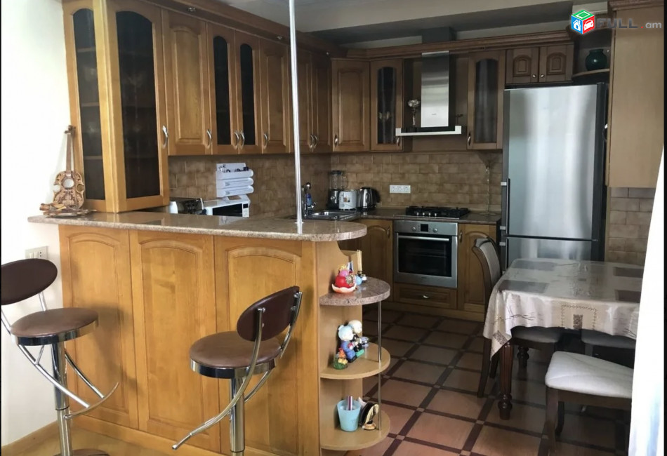 IN0355 Վարձով 3 սենյականոց բնակարան նորակառույց շենքում Մովսես Խորենացու փողոցում