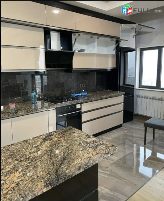 IN0356 Վարձով 3 սենյականոց բնակարան նորակառույց շենքում Գյուլբենկյան փողոցում