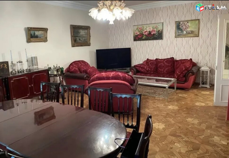 IN0413 Երկու հարկանի քարե տուն Վահրամ Փափազյան փողոցում Արաբկիրում, 350 ք.մ., 3+ սանհանգույց