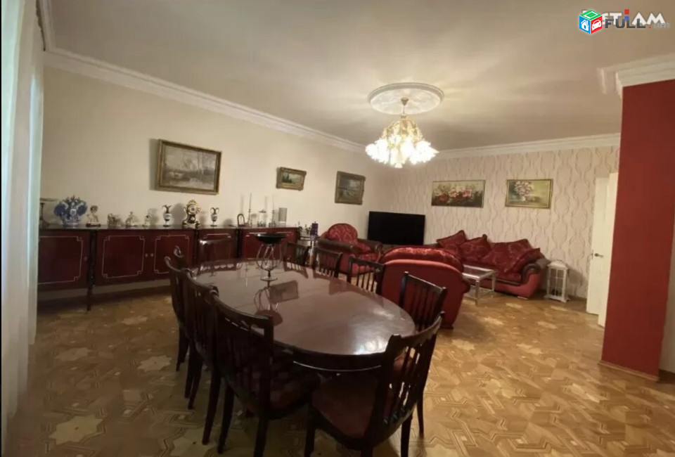 IN0413 Երկու հարկանի քարե տուն Վահրամ Փափազյան փողոցում Արաբկիրում, 350 ք.մ., 3+ սանհանգույց