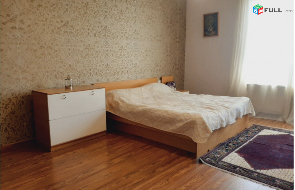 IN0415 Երկու հարկանի քարե տուն, Վահագնի Թաղամաս Աջափնյակում, 400 ք.մ., 3+ սանհանգույց