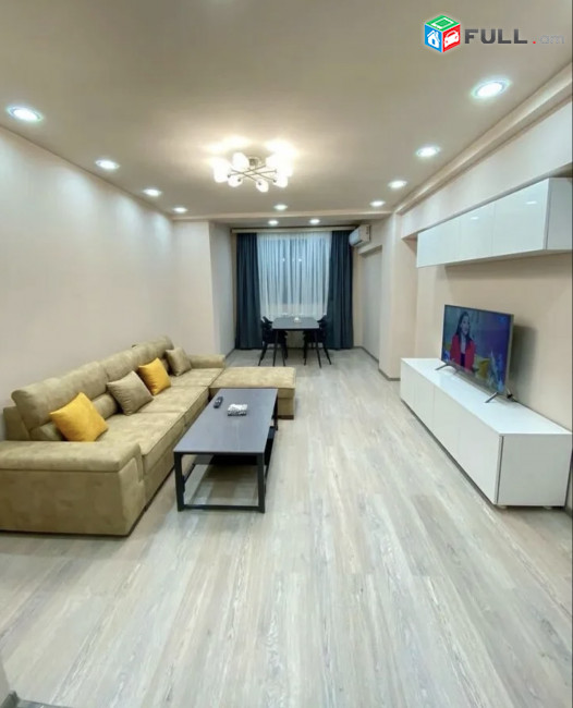 IN0432 Վարձով 3 սենյականոց բնակարան Եզնիկ Կողբացու փողոցում