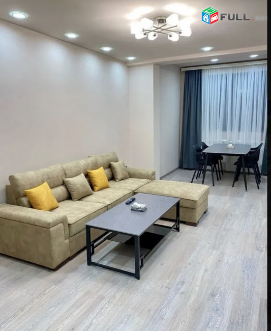 IN0432 Վարձով 3 սենյականոց բնակարան Եզնիկ Կողբացու փողոցում