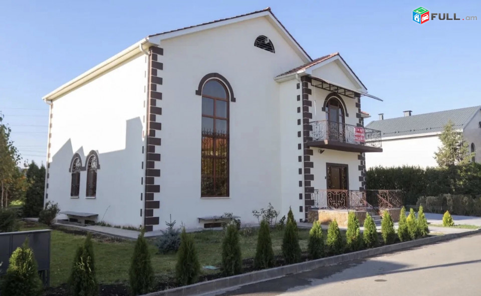 IN0439 Երեք հարկանի տուն Աջափնյակում Վահագնի Թաղամաս 
