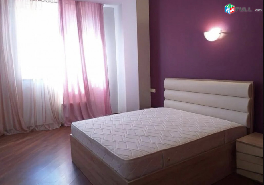 IN0489 Վարձով 4 սենյականոց բնակարան նորակառույց շենքում Արամի փողոցում