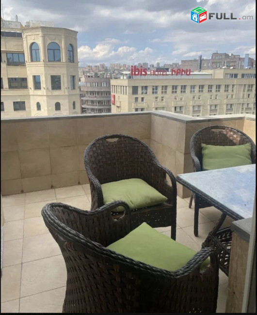 IN0490 Ընդարձակ 4 սենյականոց բնակարան նորակառույց շենքում Աբովյան փողոցում