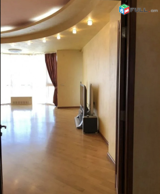 IN0491 Ընդարձակ 4 սենյականոց բնակարան նորակառույց շենքում Ամիրյան փողոցում