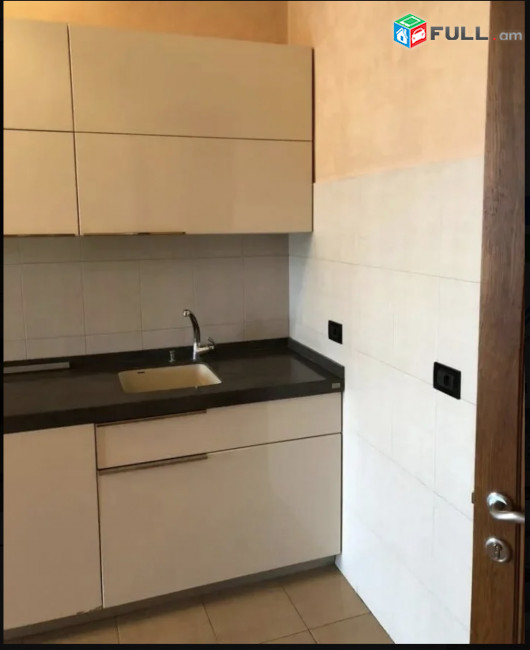 IN0491 Ընդարձակ 4 սենյականոց բնակարան նորակառույց շենքում Ամիրյան փողոցում
