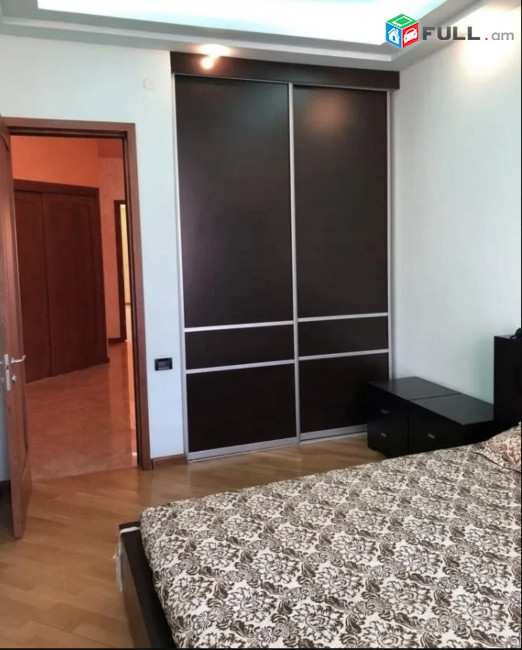 IN0491 Ընդարձակ 4 սենյականոց բնակարան նորակառույց շենքում Ամիրյան փողոցում