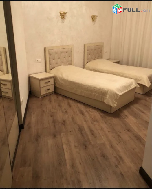 IN0499 Ընդարձակ 4 սենյականոց բնակարան նորակառույց շենքում Եկմալյան փողոցում